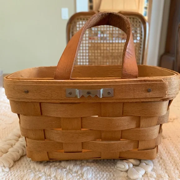 Longaberger Rectangle Hanging Basket with Leather Strap, Liner and Protector - Picture 7 of 10